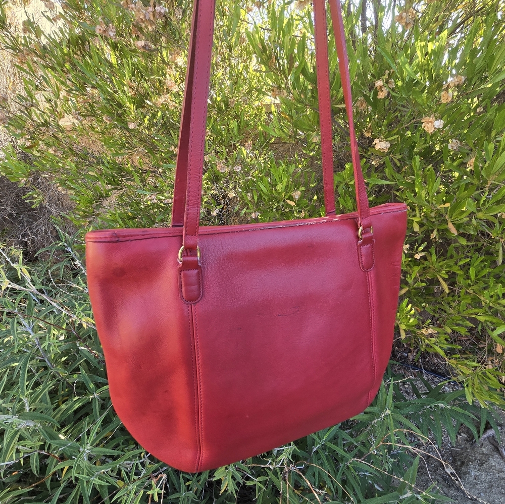 Coach Red Vintage 9998 Large Framed Pouch Bag Purse XL Hangtag